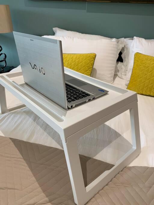 Perfectly Located City Centre Studio Apartment - West One With Free Wifi, Gym Access, Netflix 谢菲尔德 外观 照片