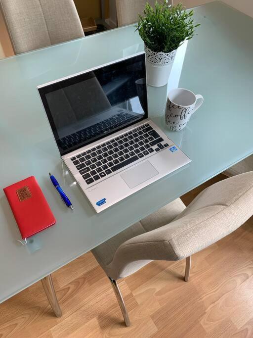 Perfectly Located City Centre Studio Apartment - West One With Free Wifi, Gym Access, Netflix 谢菲尔德 外观 照片